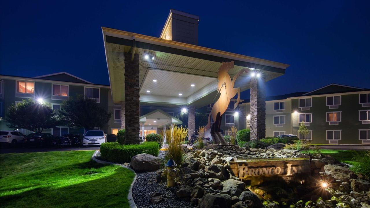 Best Western Bronco Inn Ritzville Esterno foto