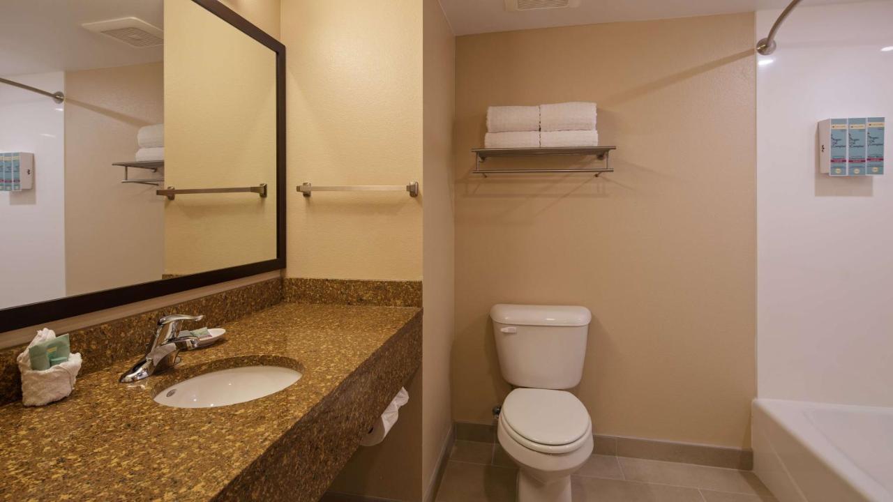 Best Western Bronco Inn Ritzville Esterno foto